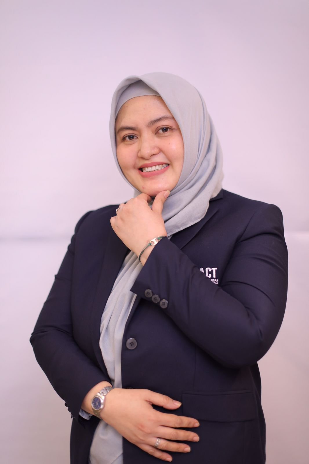 Foto profil Uswatun Khasanah, SE, CHt.